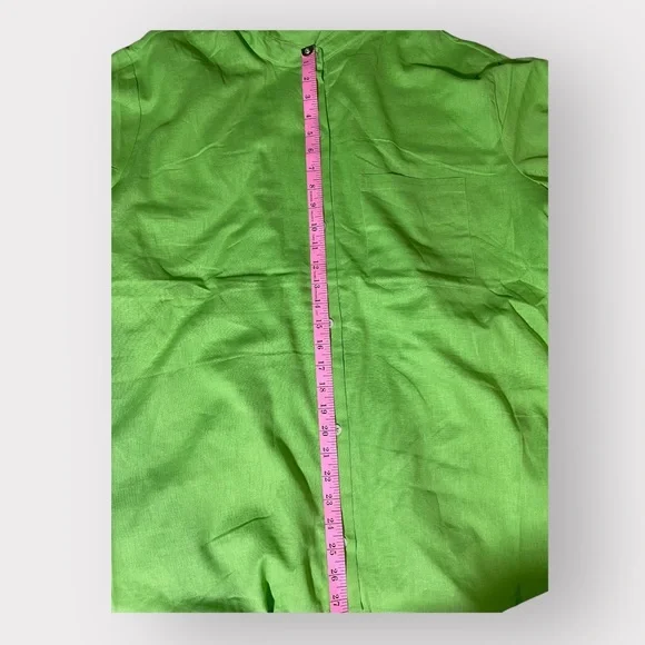 H&M pretty green button up shirt - Picture 5 of 8